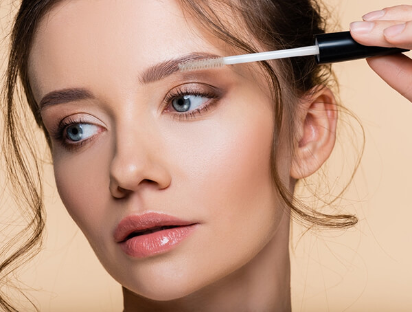 لیفت ابرو با آلوئه ورا